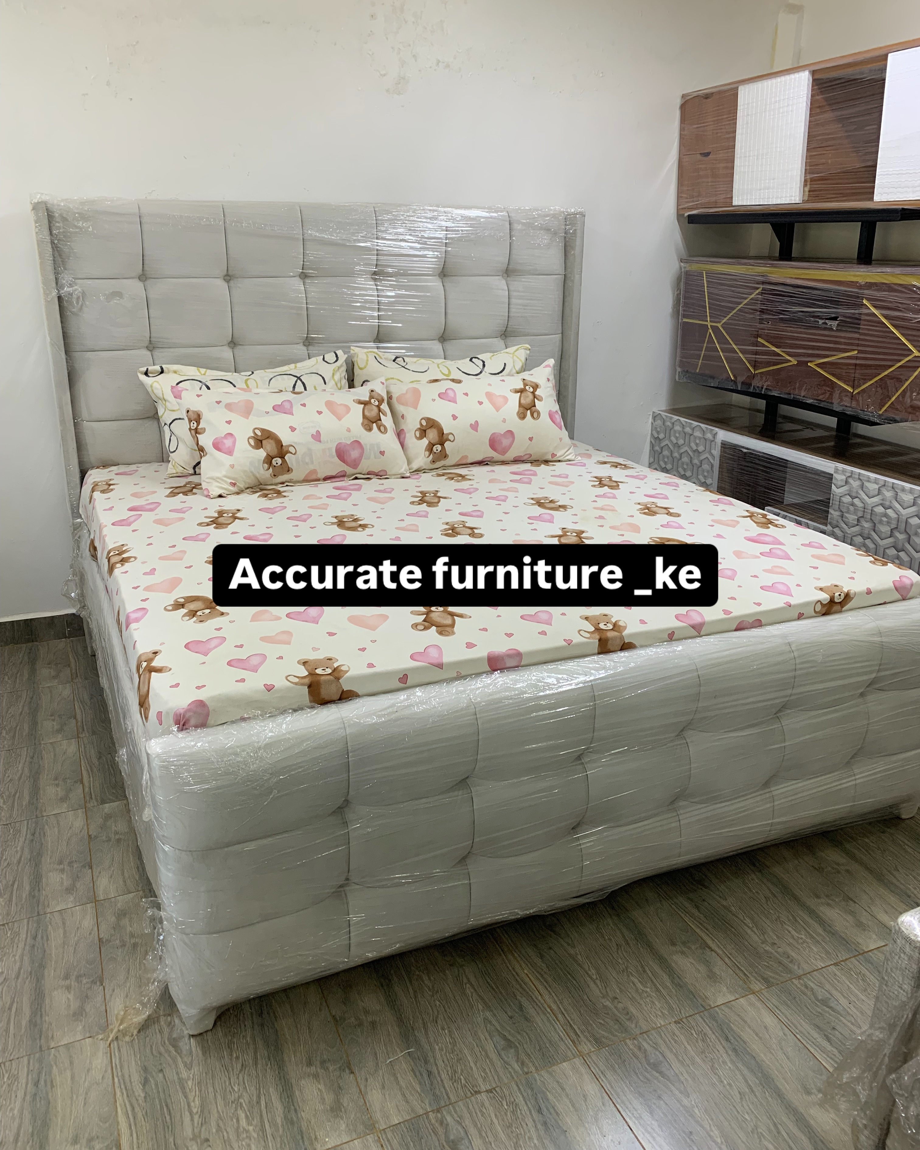 Queen size box bed